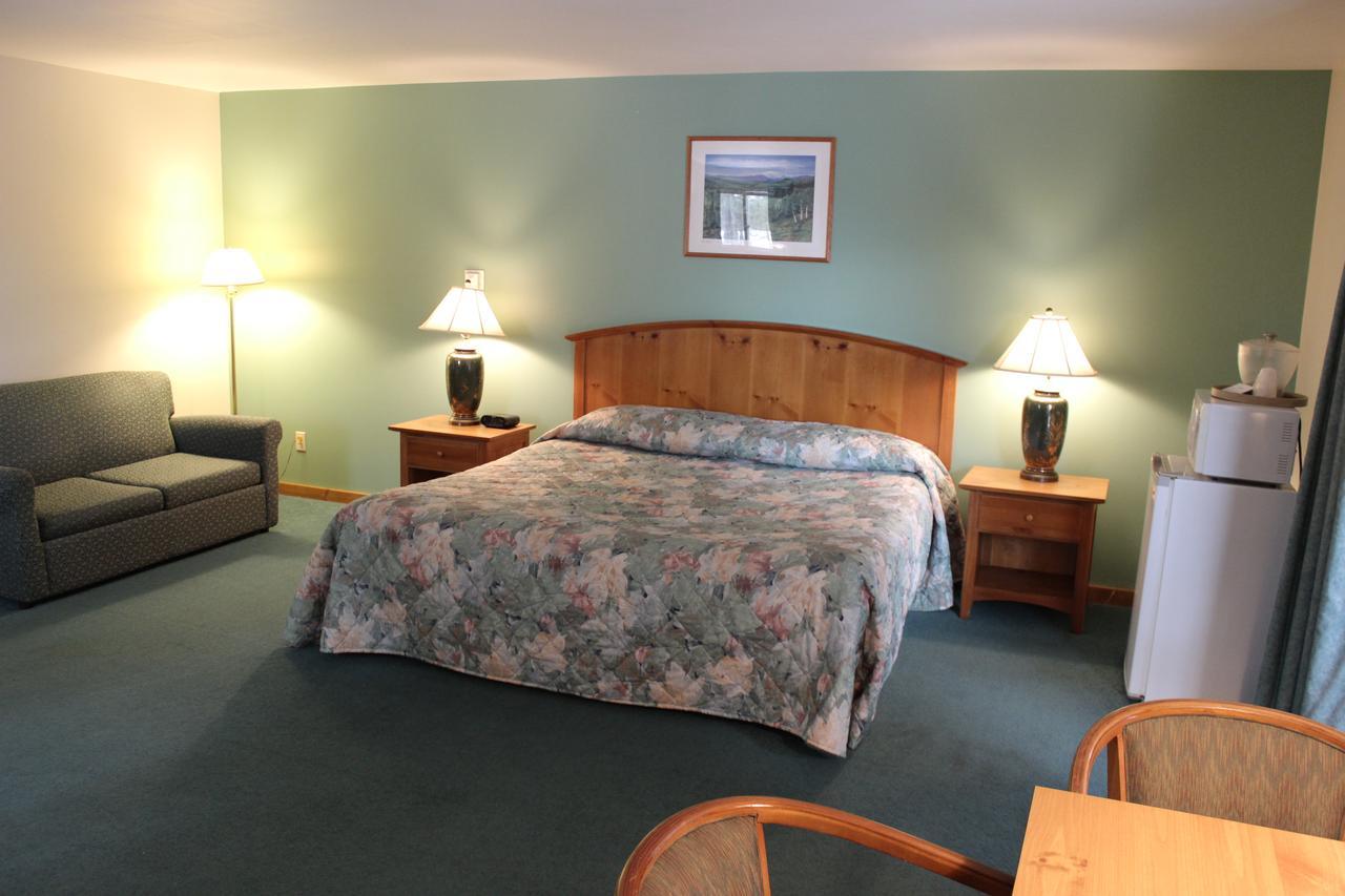 Nootka Lodge Woodsville Экстерьер фото