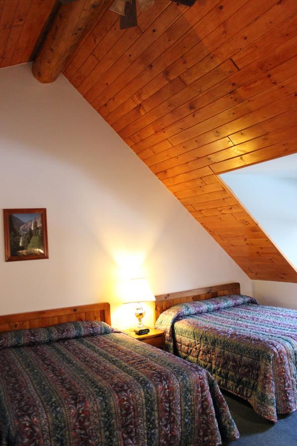 Nootka Lodge Woodsville Экстерьер фото