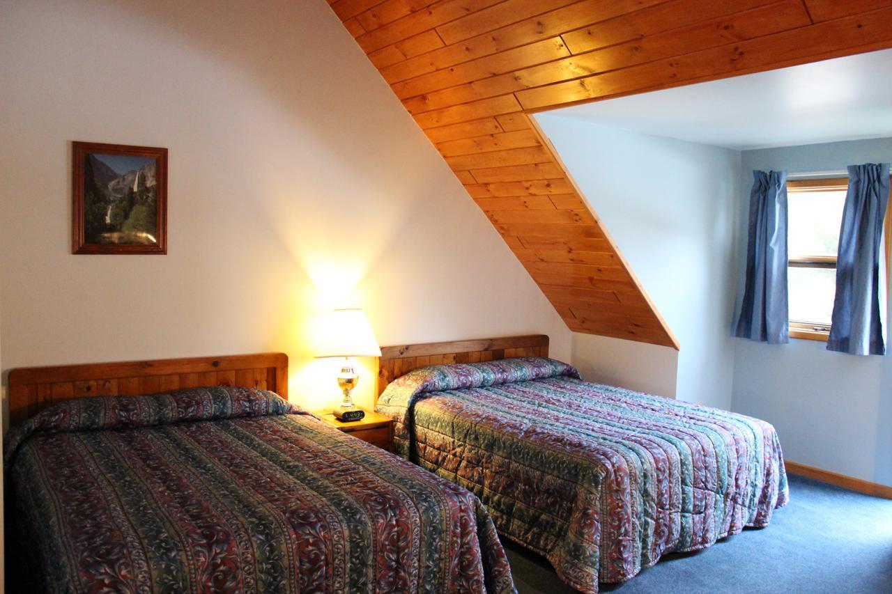 Nootka Lodge Woodsville Экстерьер фото