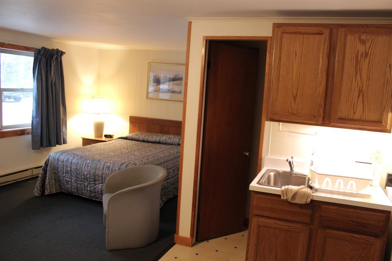 Nootka Lodge Woodsville Экстерьер фото